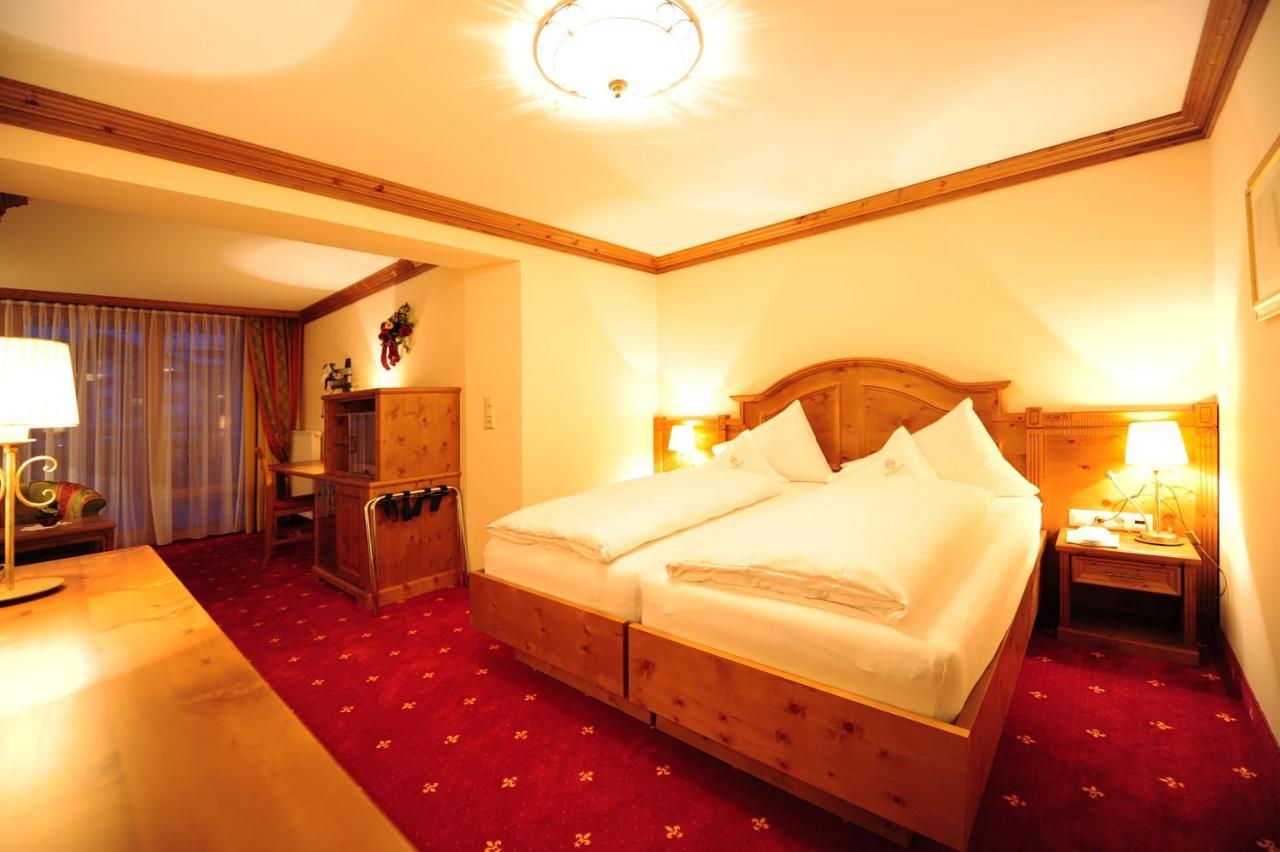 Hotel Max ザーファウス エクステリア 写真