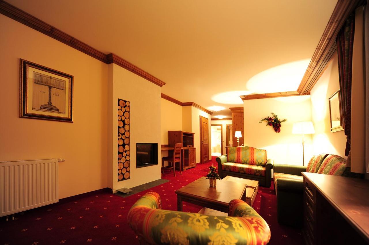 Hotel Max ザーファウス エクステリア 写真