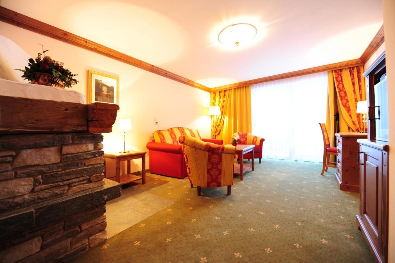 Hotel Max ザーファウス エクステリア 写真