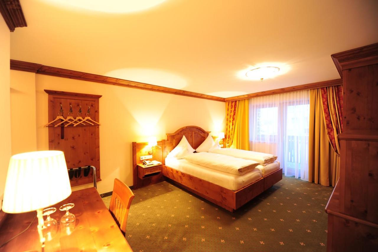 Hotel Max ザーファウス エクステリア 写真