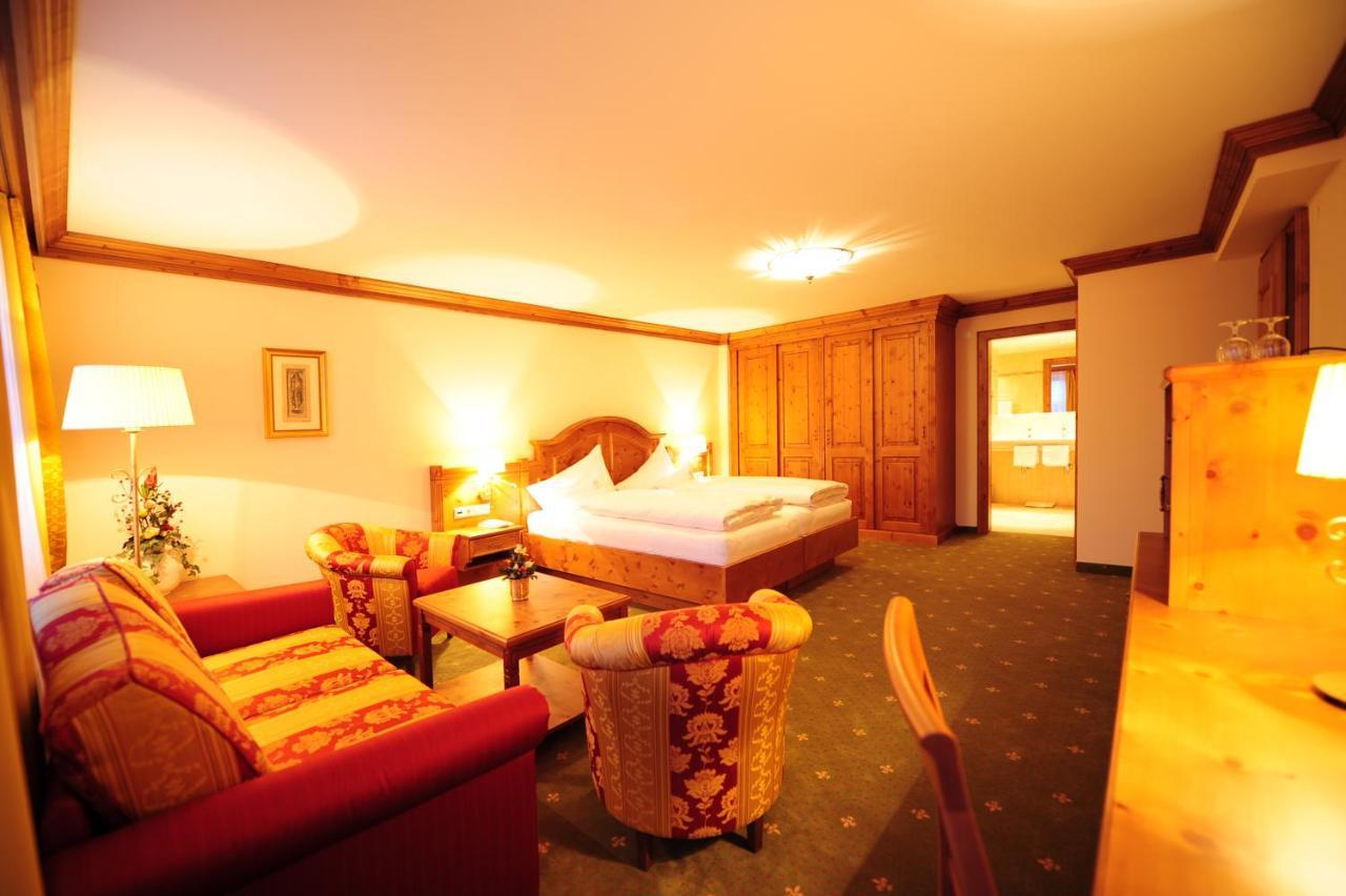 Hotel Max ザーファウス エクステリア 写真