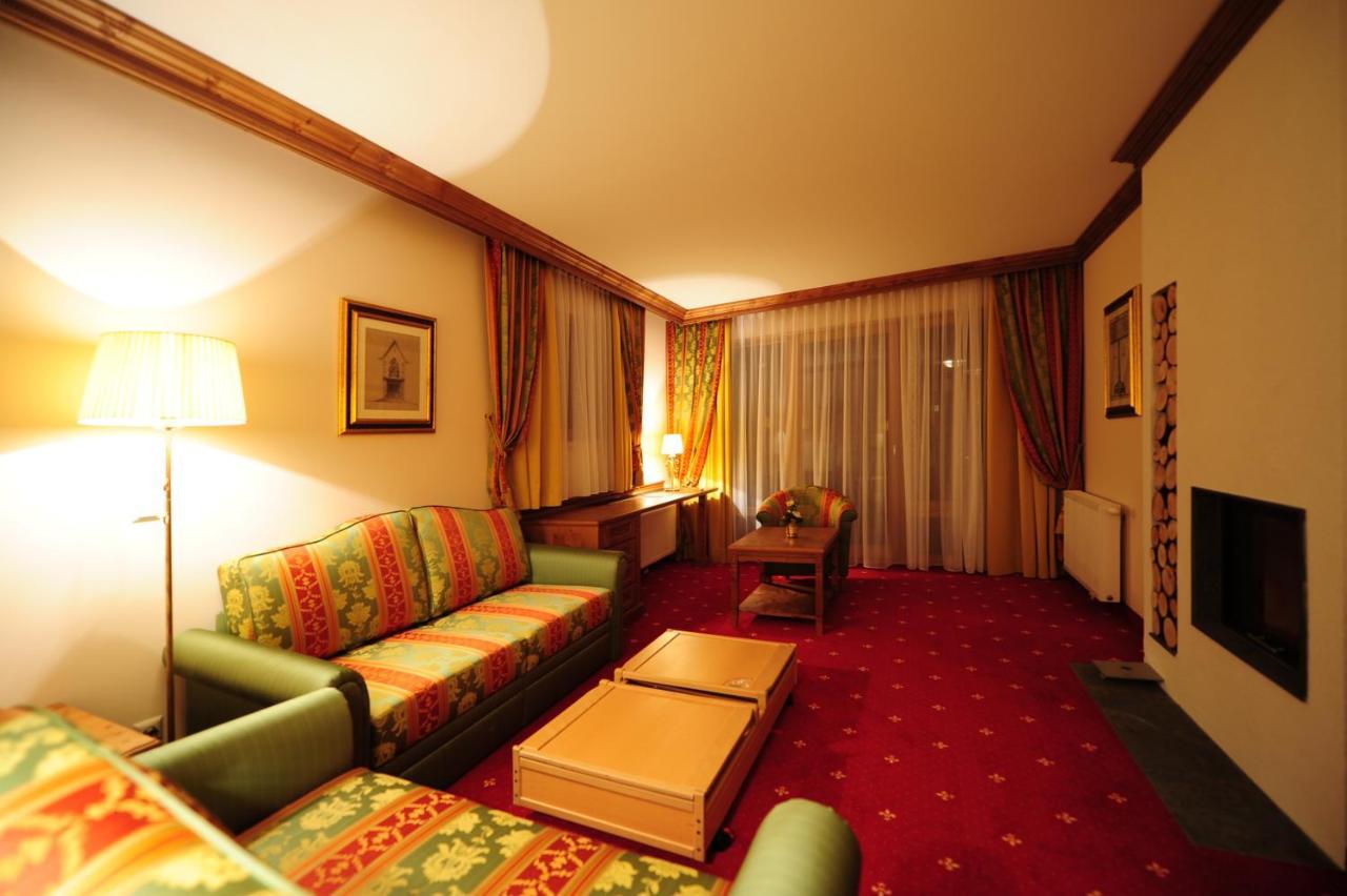 Hotel Max ザーファウス エクステリア 写真