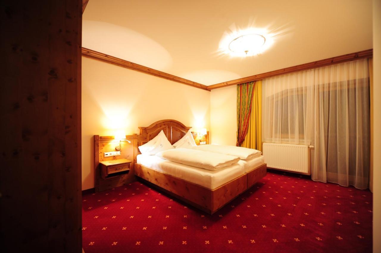 Hotel Max ザーファウス エクステリア 写真