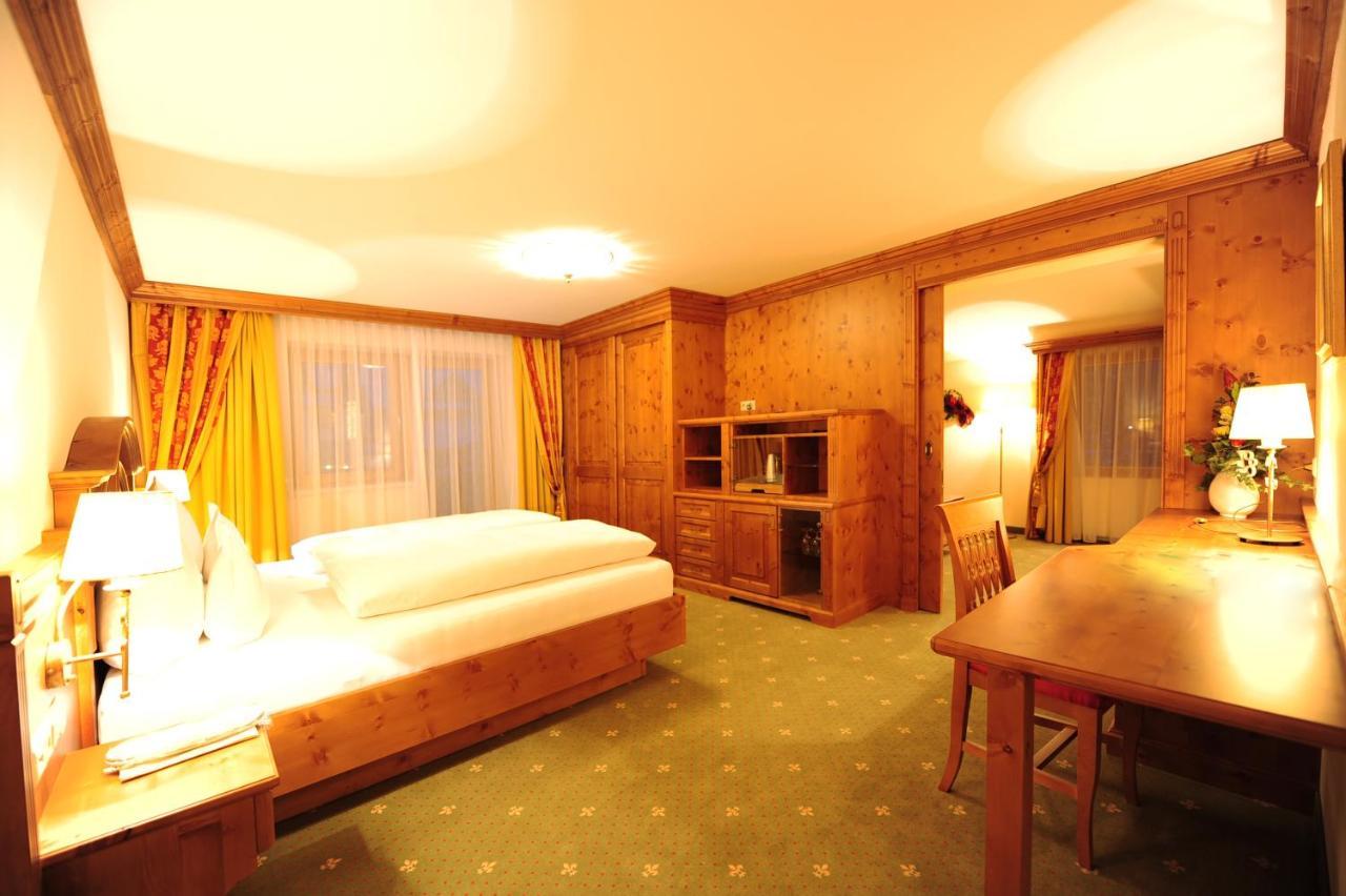 Hotel Max ザーファウス エクステリア 写真
