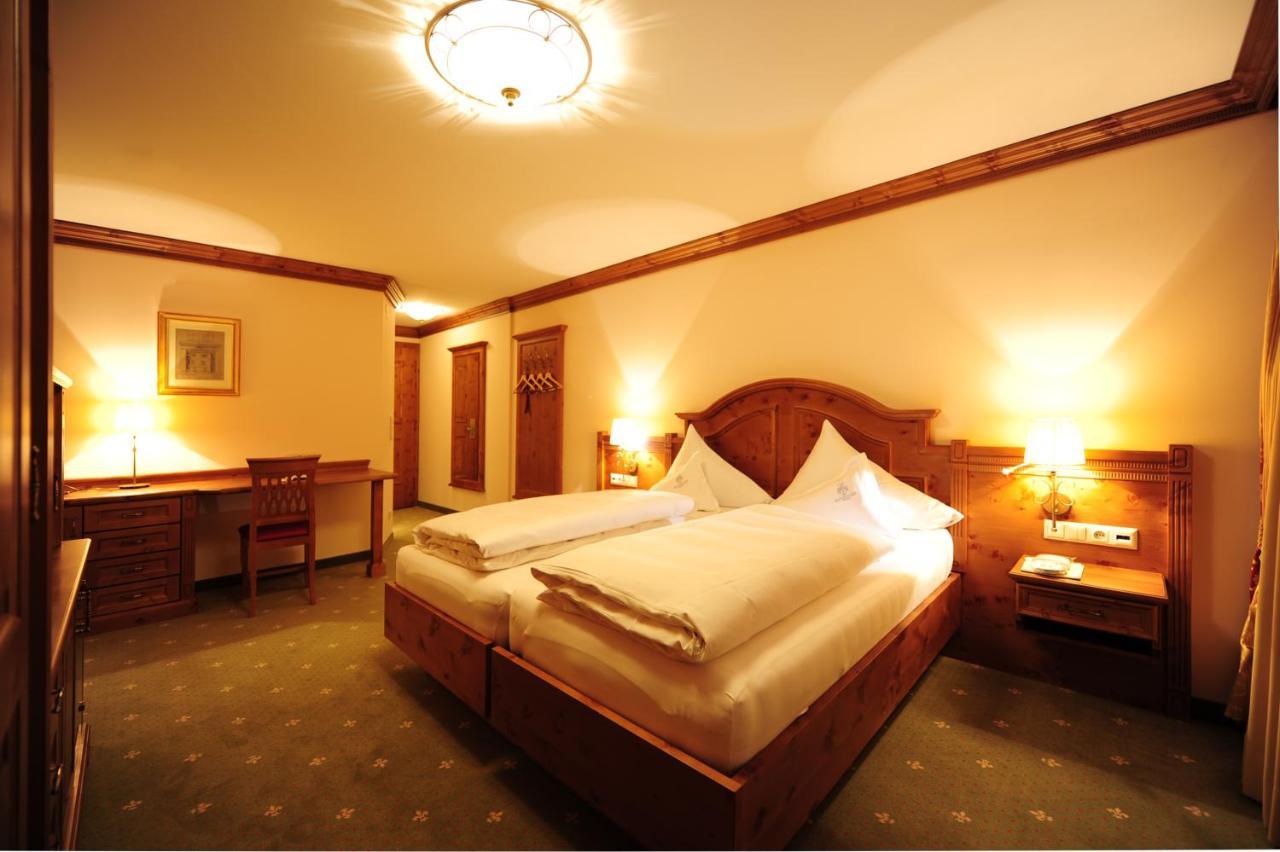 Hotel Max ザーファウス エクステリア 写真